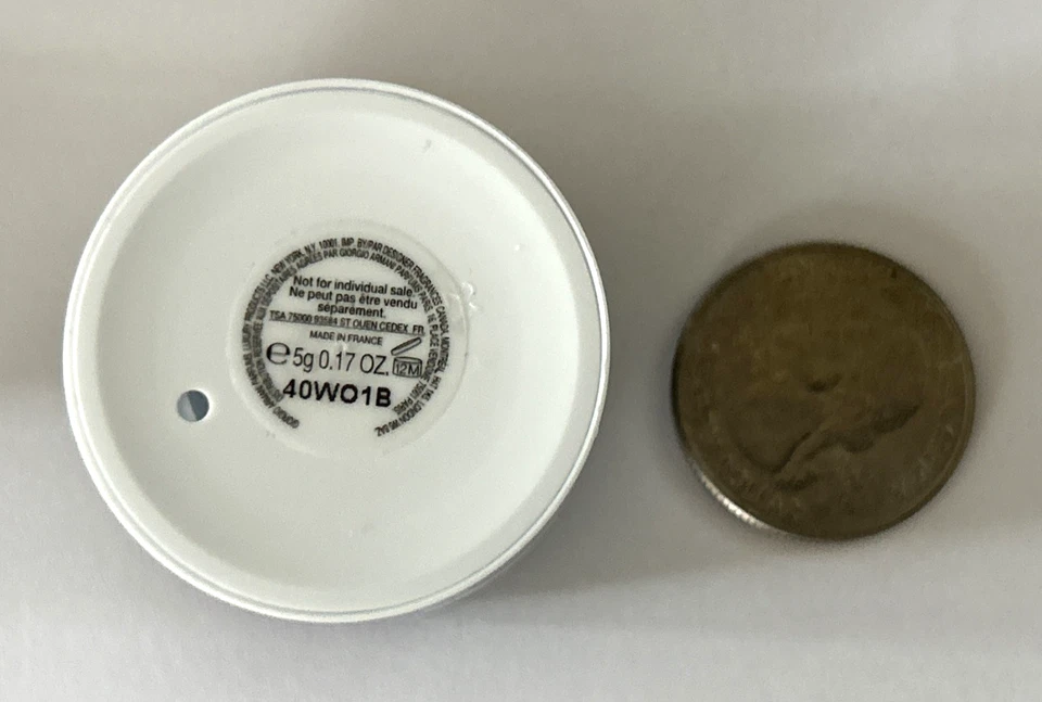 Crema de ojos Giorgio Armani Crema Nera Light Reviving 5 g/0,17 oz tamaño de muestra nueva en caja Foto 3 de 4