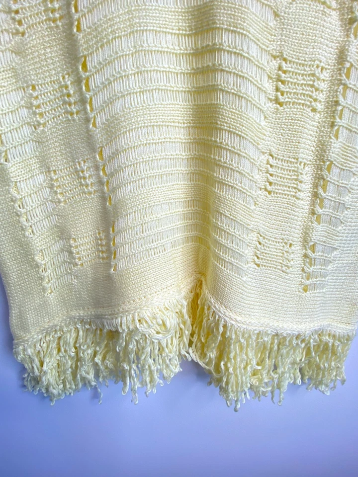 Peacocks Knit Blouse Womens Large Yellow Sleeveless V-Neck Fringe Flowy Comfy - Image 3 of 4