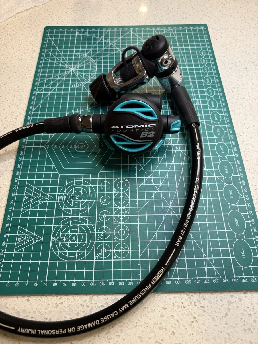 Atomic Aquatics B2 Scuba Diving Regulator- Yoke - MINTY FRESH