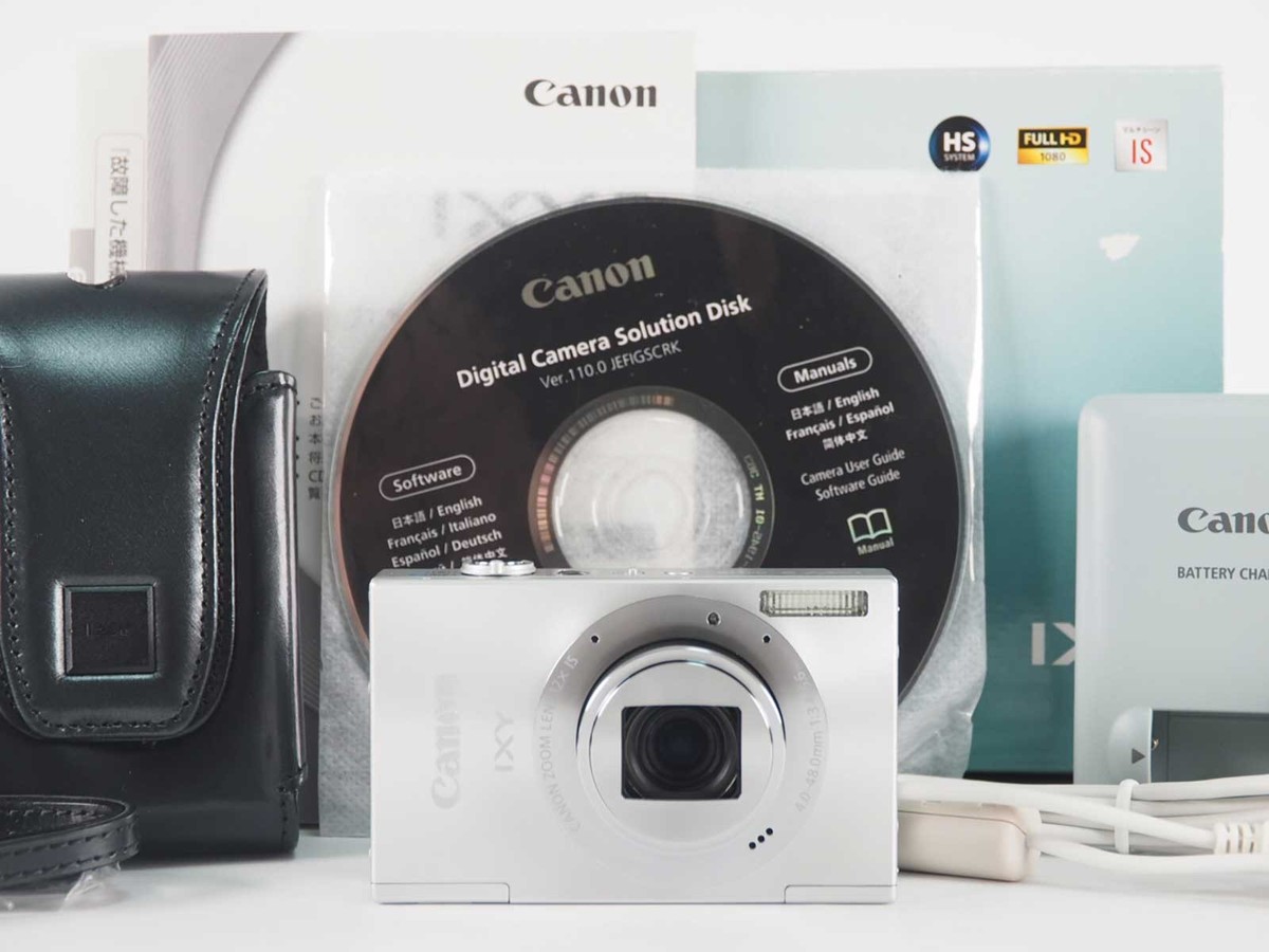 Canon　IXY DIGITAL 70 Canon IXY DIGITAL 70 Silver 6.0MP PowerShot Digital Camera W