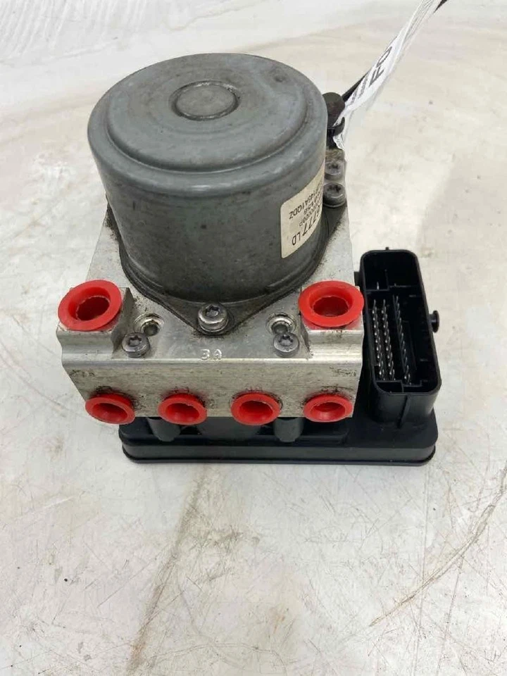 2017-2019 GMC Sierra 1500 Anti-Lock Brake Pump ABS Assembly w/o Hybrid OEM - Image 3 of 4