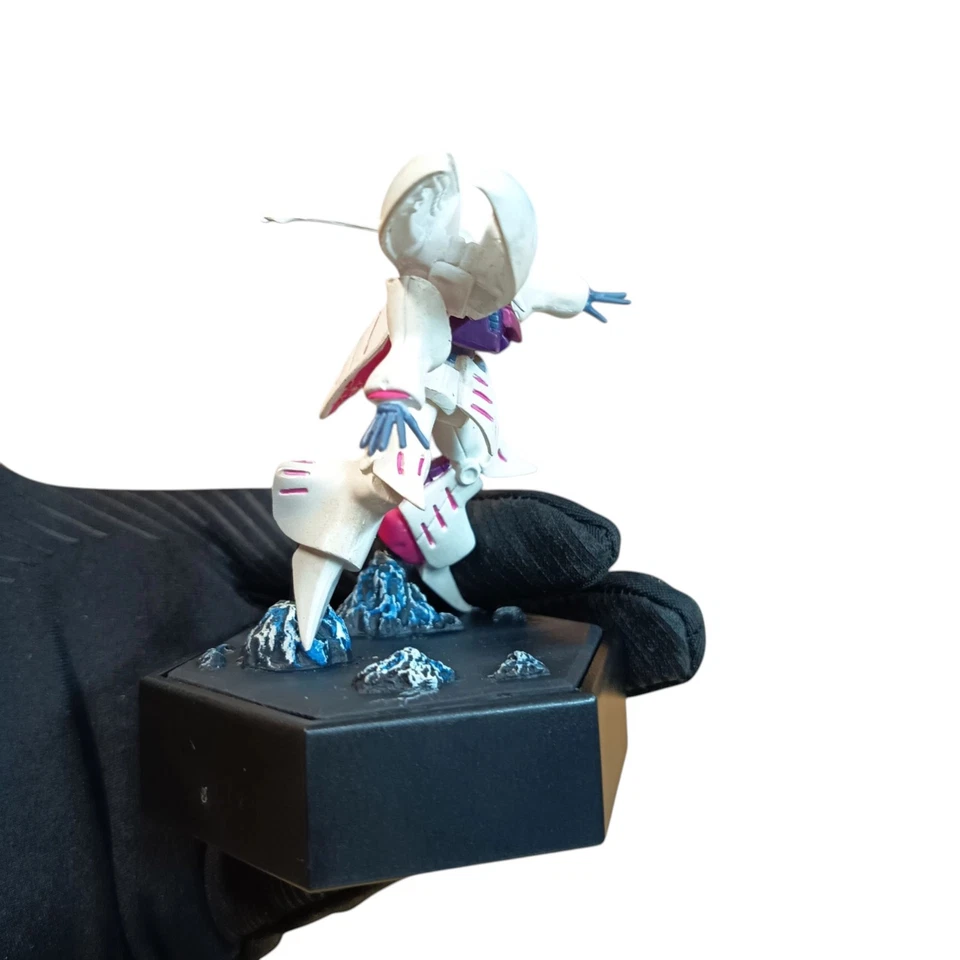 Mobile Suit Z Gundam AMX-004 QUBELEY 4" Mini Figura APONTADOR DE LÁPIS Brinquedo Bandai - Imagem 3 de 4