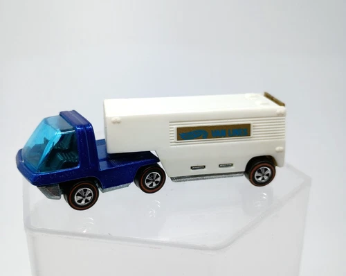 Hot Wheels Redline 1969 HEAVYWEIGHTS MOVING VAN Blue/White