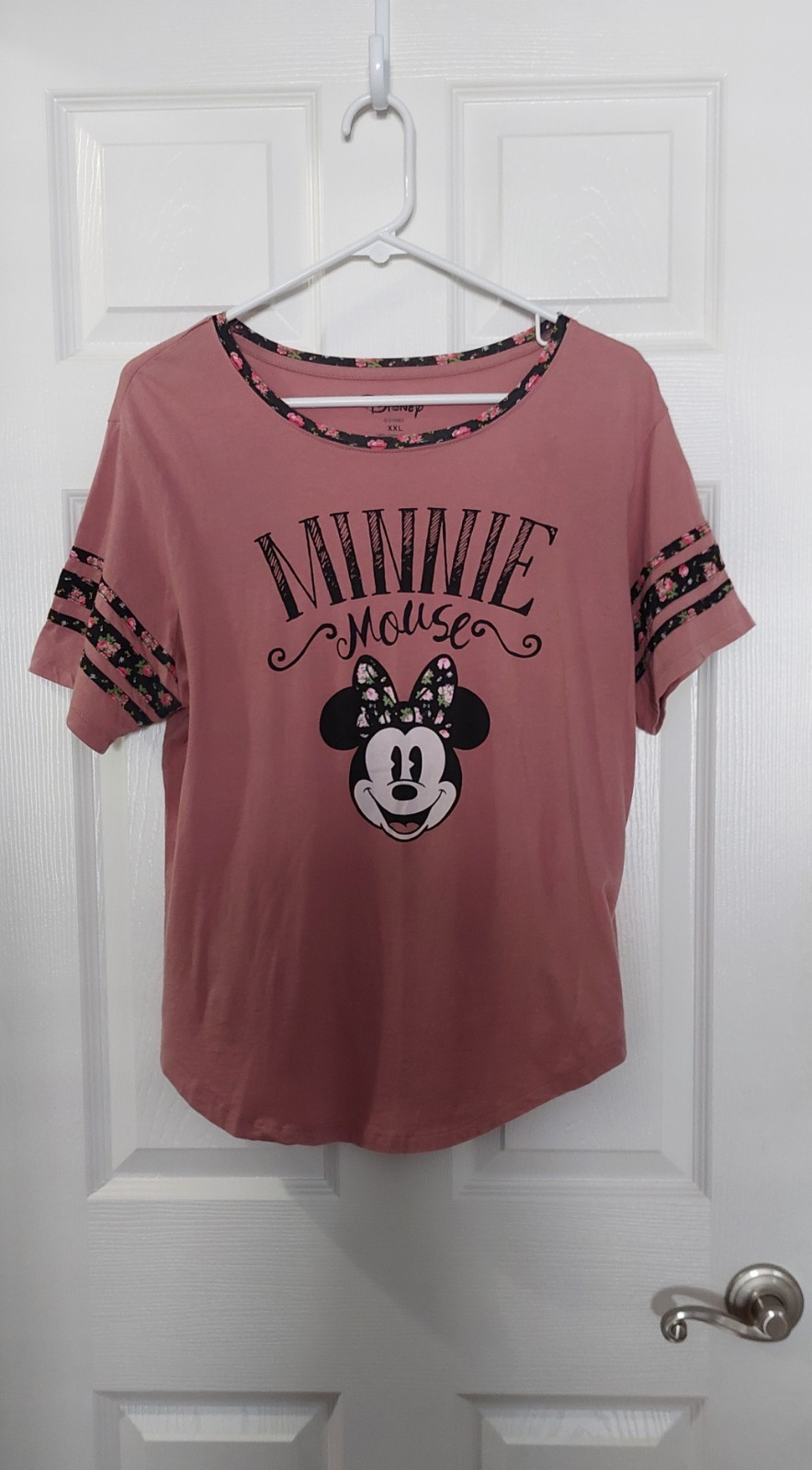 Rare Disney Minnie Mouse Rose & Black Floral Shirt Women/Junior XXL Pre-owned
