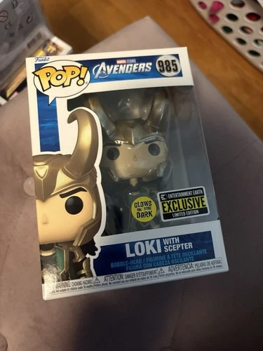Marvel Funko Pop - Loki with Scepter (Glow) - No. 985 - Entertainment Earth 