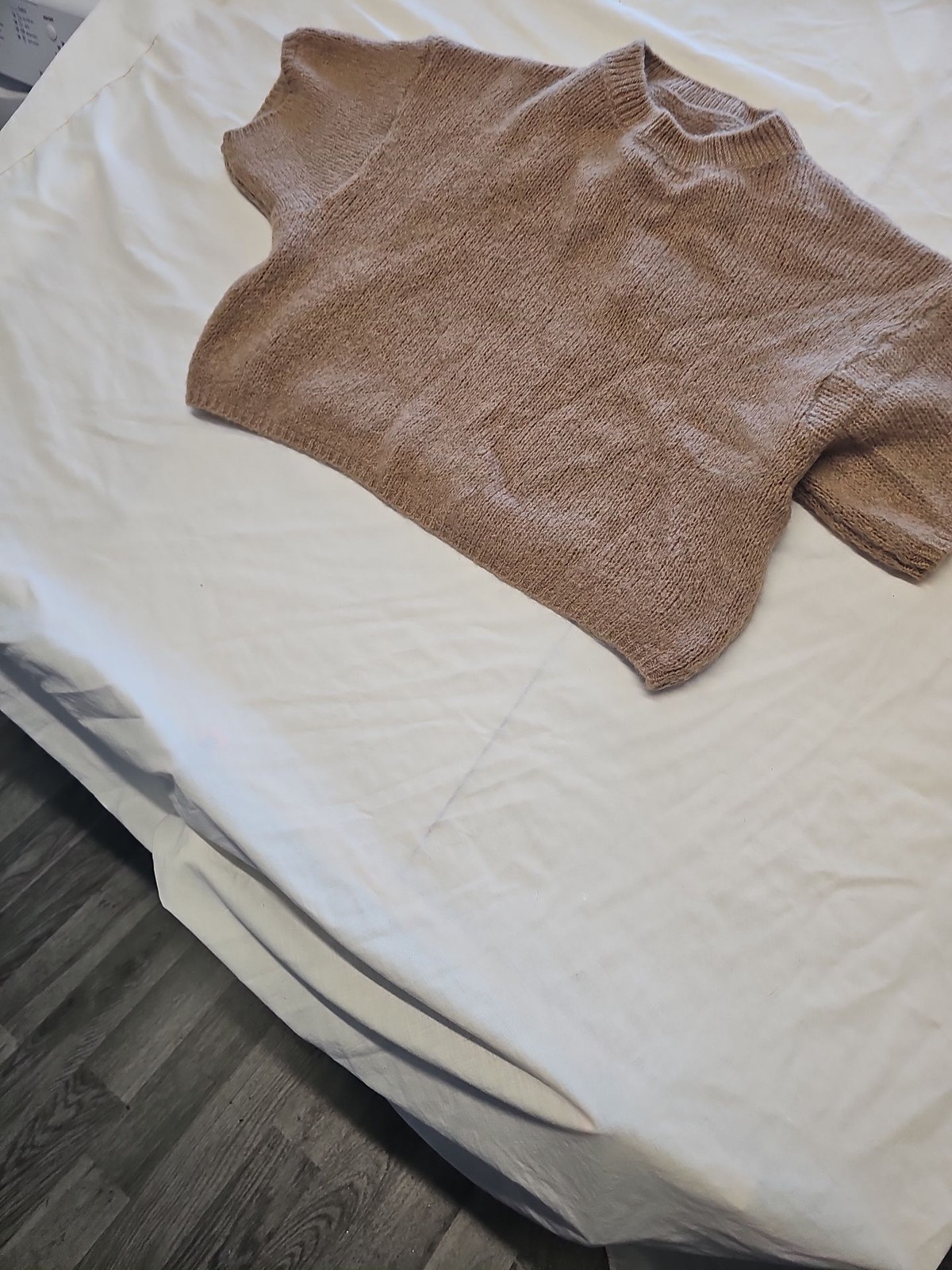 Vintage Hand-Knitted Taupe Wool Blend Short Sleeve Cropped Sweater CC 944 image 4