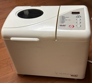 Welbilt Bread Machine ABM3500 560W 120V Timer Viewing Window 8 Prog White