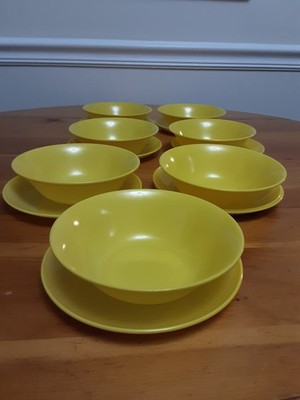 Vintage Texas Ware Melamine Bright Yellow/Gold - Plates Bowls   Lot Of 15