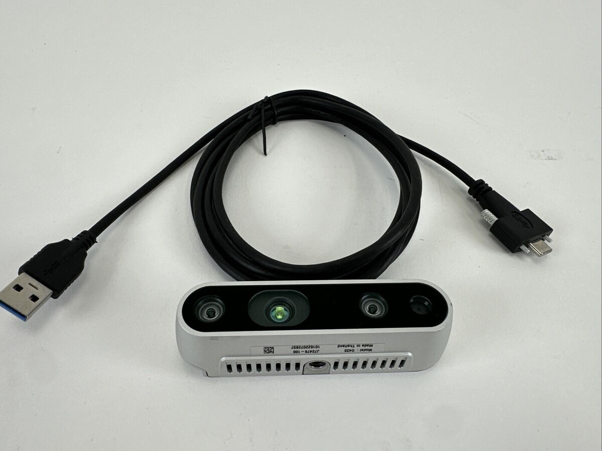 Intel RealSense Depth Camera D435 Silver with locking USB C Intel RealSense Depth Camera D435 Silver with locking USB C