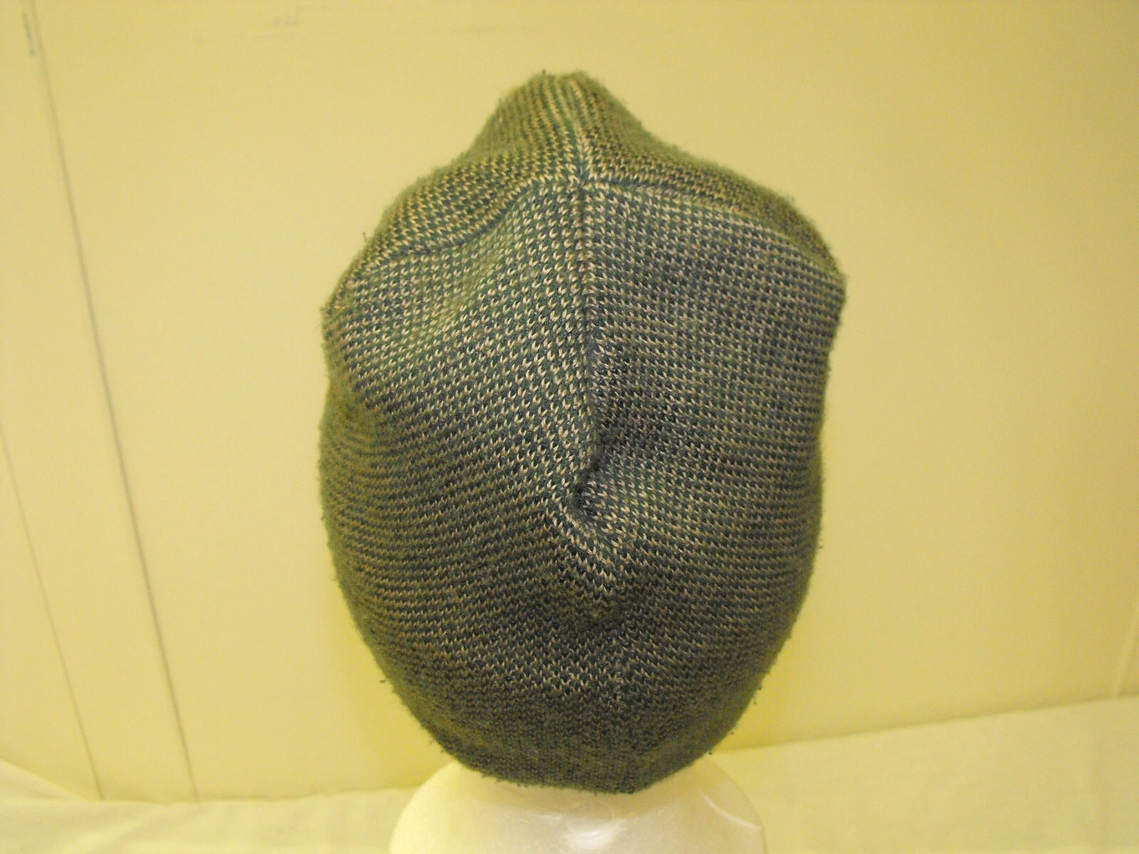 burton beanie cap hat tan 