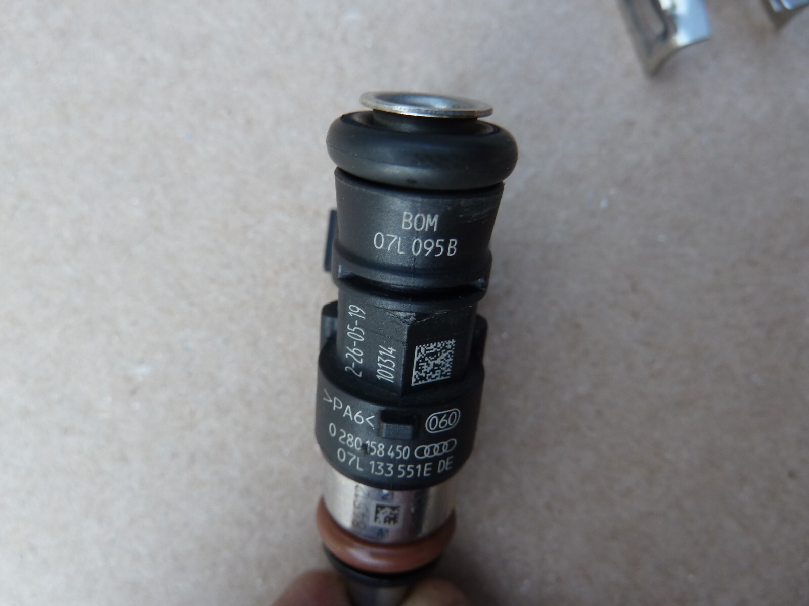 2020 Lamborghini Huracan EVO 5.2 V10 OEM Fuel Gas Injector Audi R8