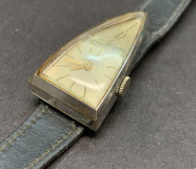 Vintage Rare Dumont watch triangle womens 17 jewels art deco  display picture 1
