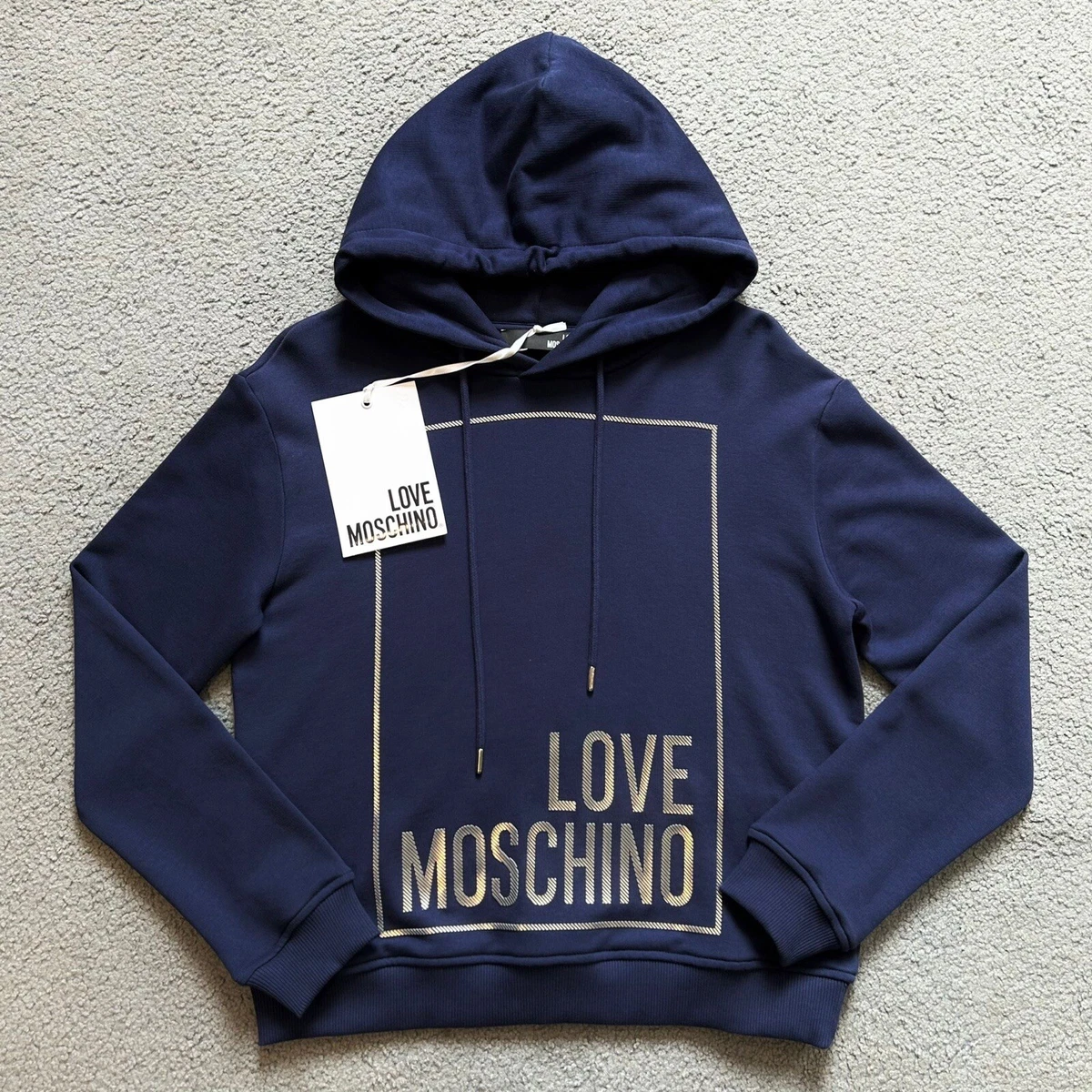Love sales moschino hoodie