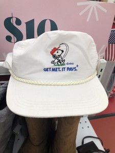 snoopy with hat