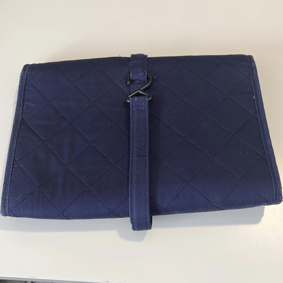 Bolsa de aseo colgante Travelon azul marino triple tres compartimentos Foto 2 de 4