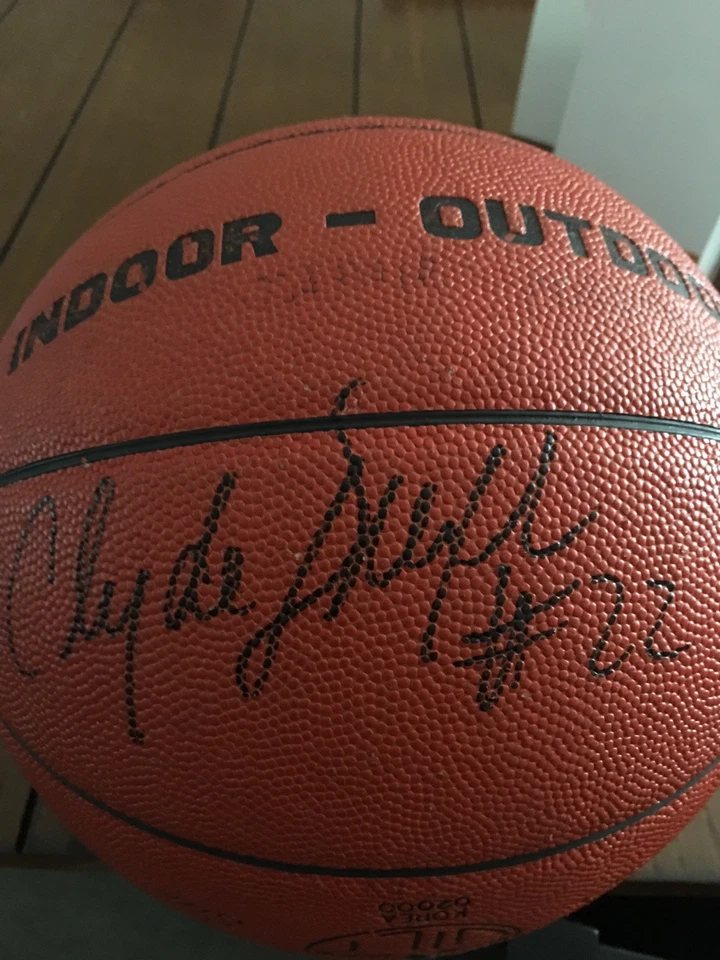 Clyde Drexler Signed Rawlings Basketball - Image 4 of 4