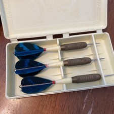 Vintage Set Of Kwiz Darts w Original Case Blue Feather Flights