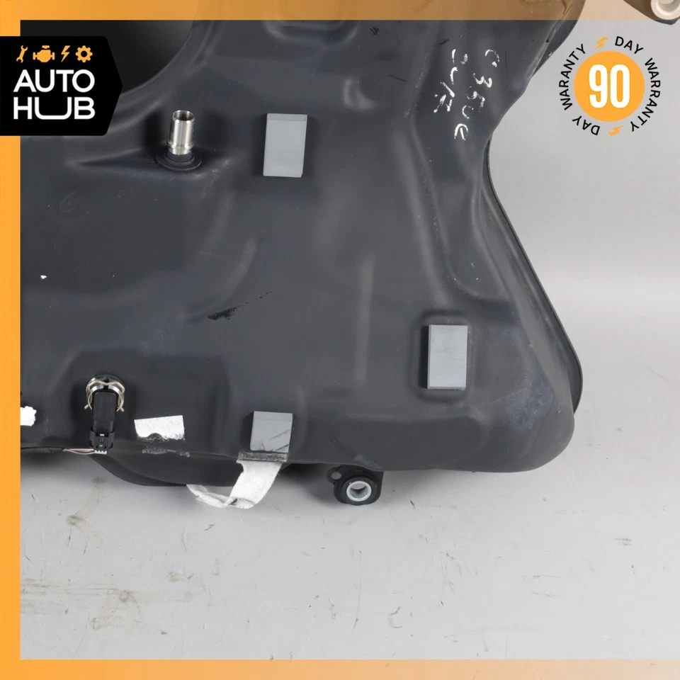 Conjunto de depósito de tanque de combustible híbrido Mercedes W205 C350e 16-18 2054703101 OEM Foto 4 de 4