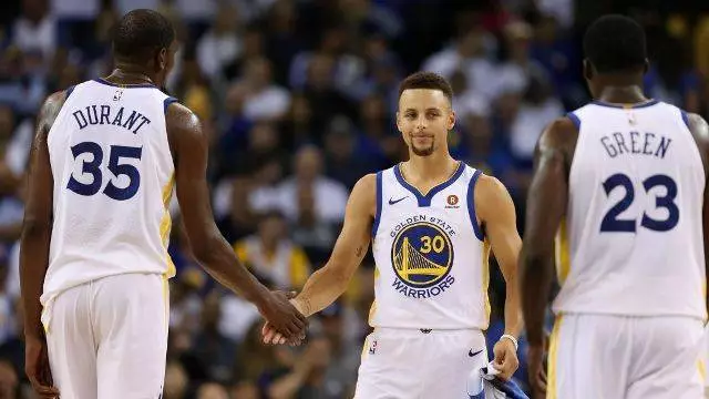 Canotta stephen deals curry bambino