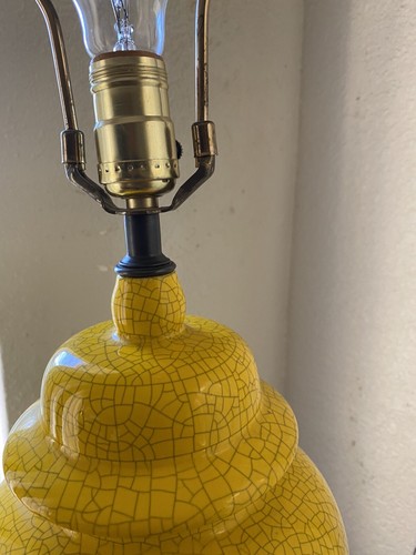 Yellow Porcelain Asian Ginger Jar Table Lamp. - 第 11/12 張圖片
