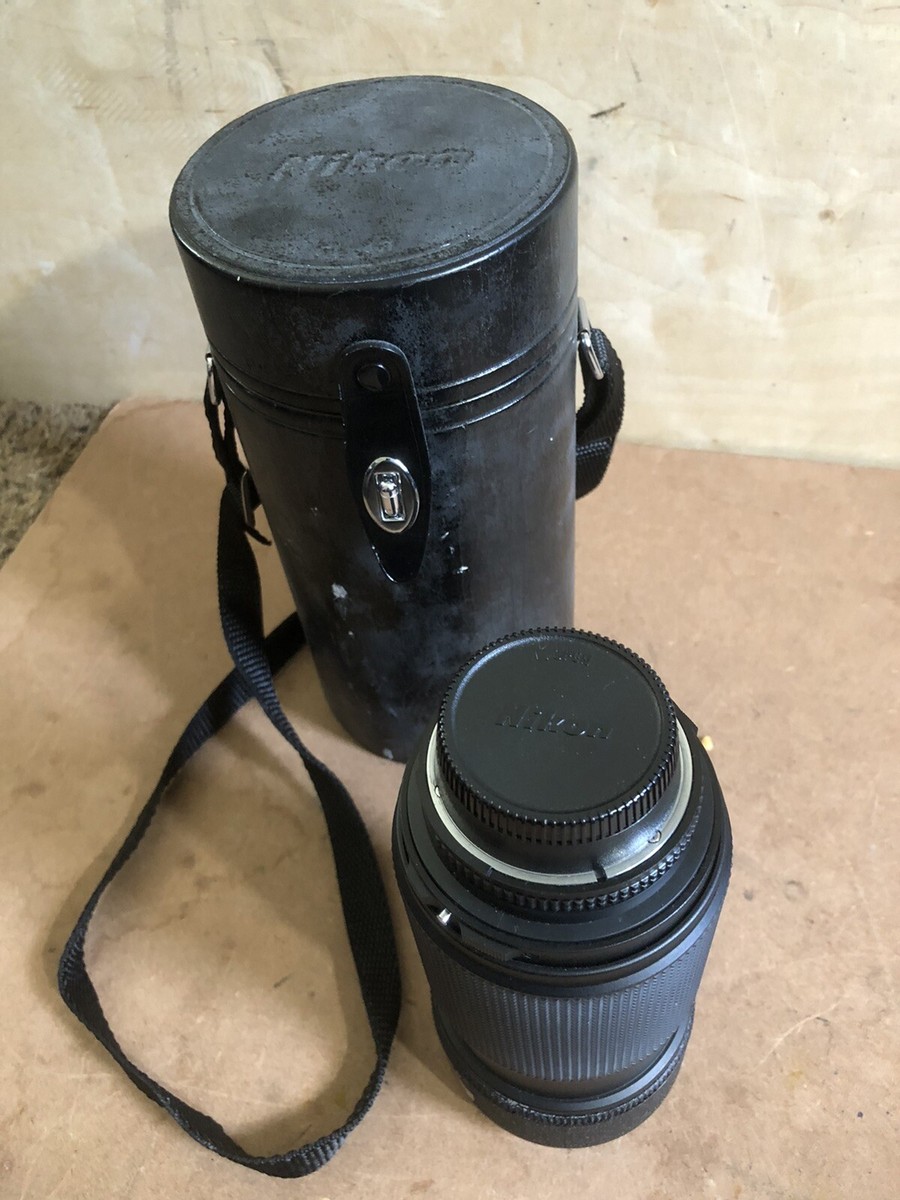 Nikon ED AF Nikkor 80-200mm 1:2.8 w/ Lens Cover, Filter, and CL-43