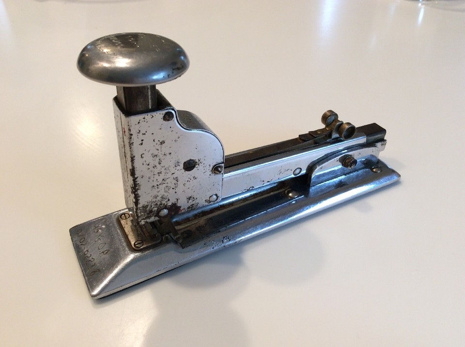 Solid all-metal ACE 102 — a workhorse stapler from when office tools were built to last a lifetime, not a quarter.