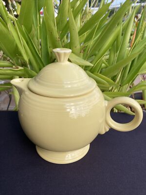 VINTAGE FIESTA FIESTAWARE CUP ROUND RING HANDLE YELLOW TEAPOT RETIRED  MINTY!