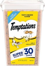 Classic Crunchy and Soft Cat Treats Tasty Chicken Flavor, 30 oz. Tub