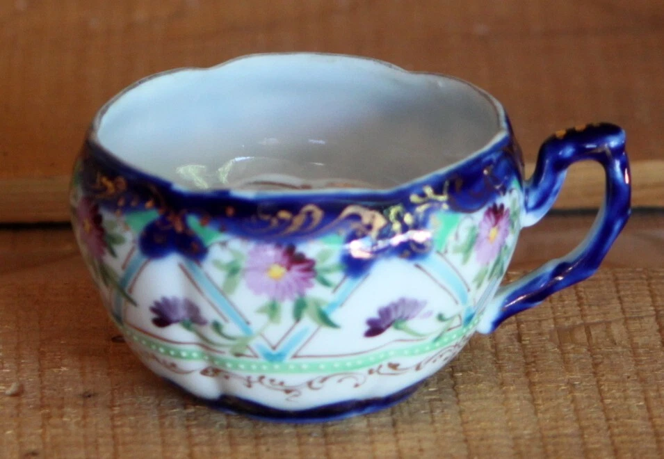 Antigua taza de bigote floral de moriaje dorado nipón de la época victoriana Foto 2 de 4