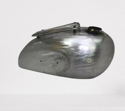 TRIUMPH 5T SPEED TWIN RAW BENZINTANK MIT GRILL / KOMPATIBEL FÜR