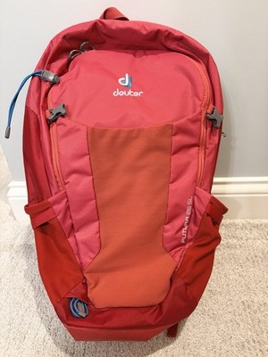 New Without Tags Deuter Futura 26 SL Hiking Backpack Red