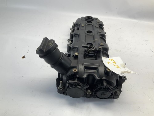17-25 Chrysler Pacifica 3.6L FWD AT Left Valve Cover T