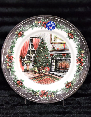 4 Royal Stafford CHRISTMAS MORNING Dinner Plates 11