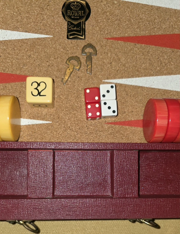 Antigo Conjunto de Gamão Crisloide Real 1,75” Vermelho Marmorizado e Baquelite Butterscotch - Imagem 2 de 4