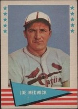 1961 Fleer Baseball Card #61 - Joe Medwick - Outfielder - Baseball Greats