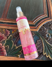 Bath  Body Works Strawberry Pound Cake Diamond Shimmer Mist Travel fl oz