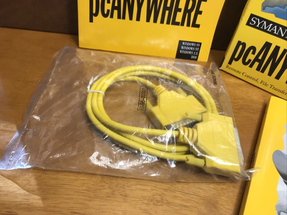 **Vintage SYMANTEC PCANYWHERE 32 Version 7.5 Windows 95 NT 3.1 DOS RETAIL CABLE - Image 3 of 4