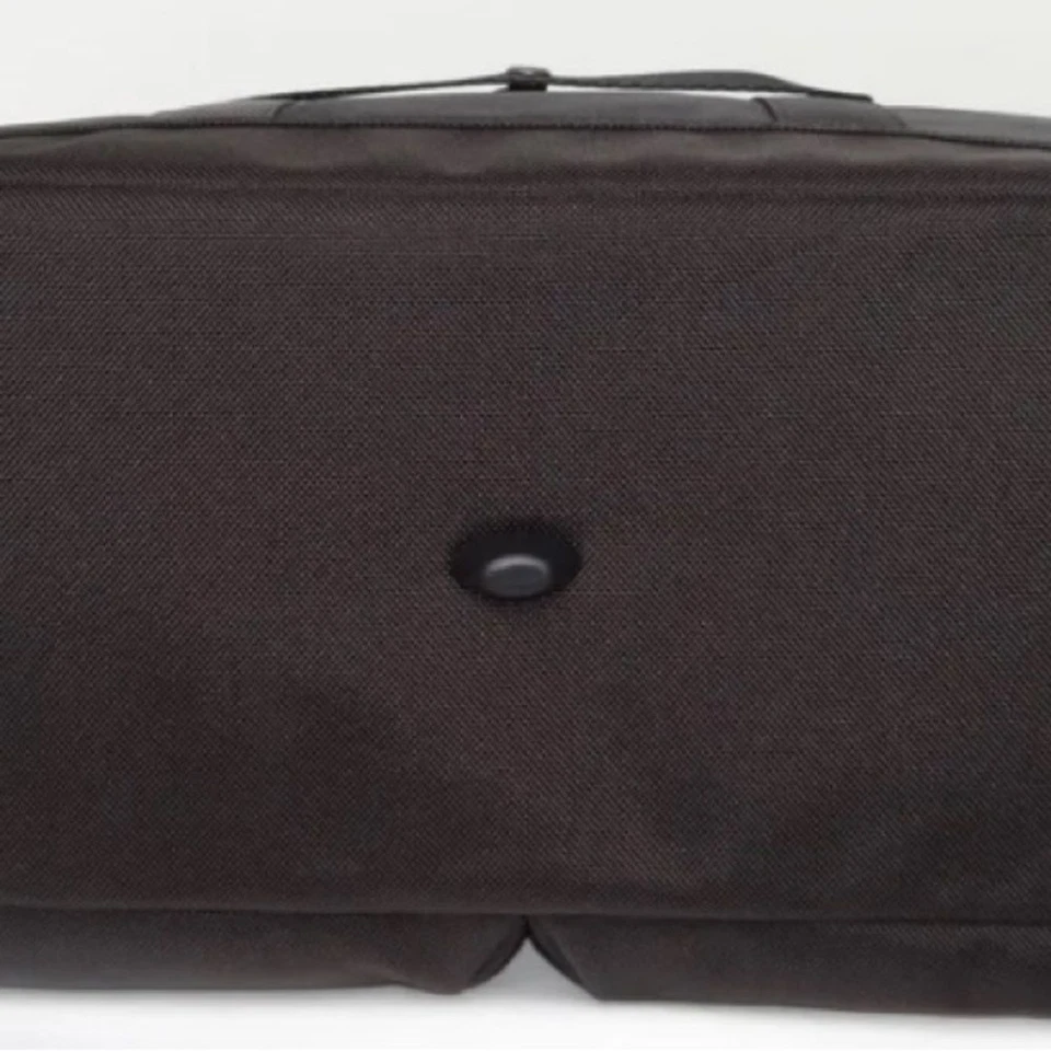 Bolso de gimnasio McMillin camuflado nuevo con etiquetas Foto 4 de 4