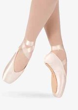 Russian Pointe Sapfir Pointe Shoe