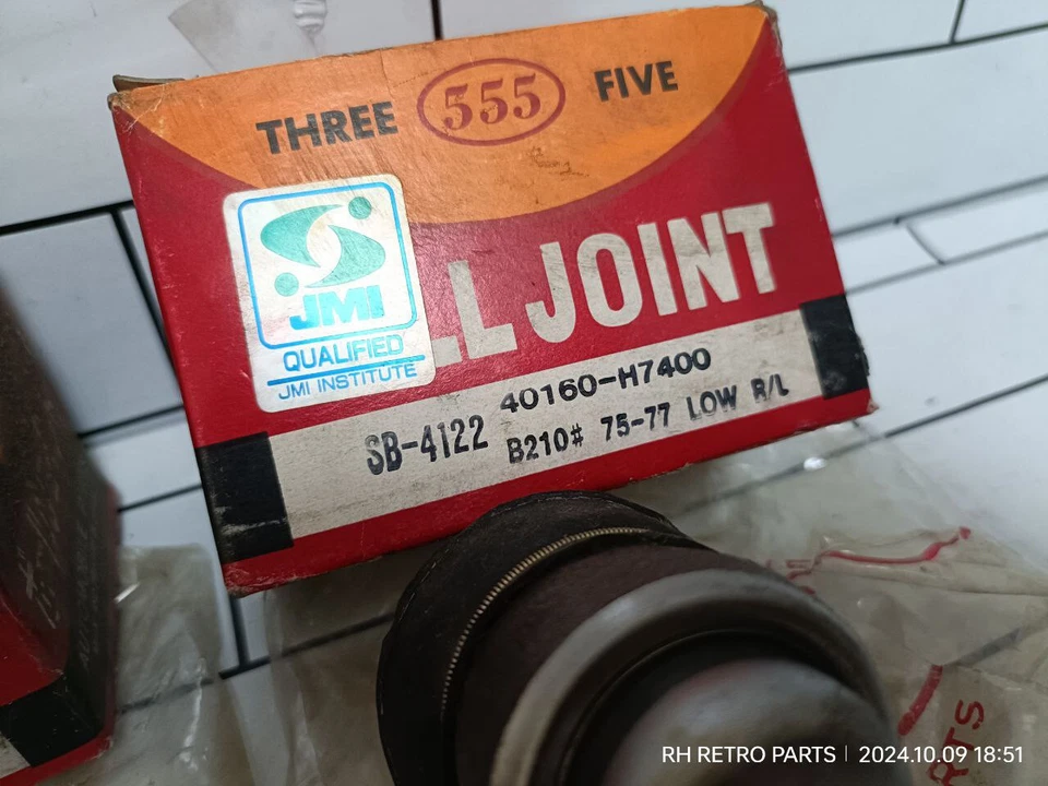 DATSUN SUNNY B210 PB210 1975-1977 2 UNIDADES RÓTULA BAJA TRES CINCO (555) JAPÓN Foto 2 de 4