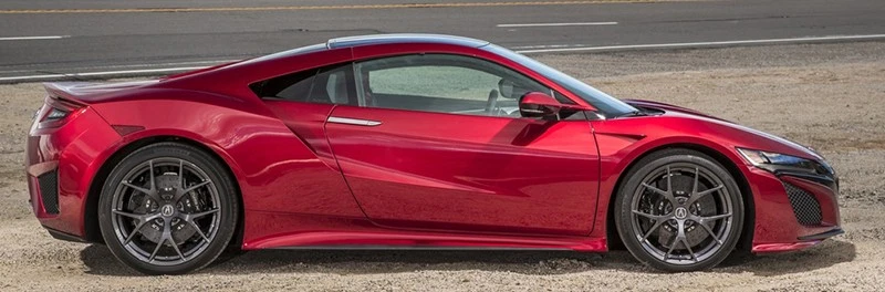 One Hot Lap in the 2017 Acura NSX