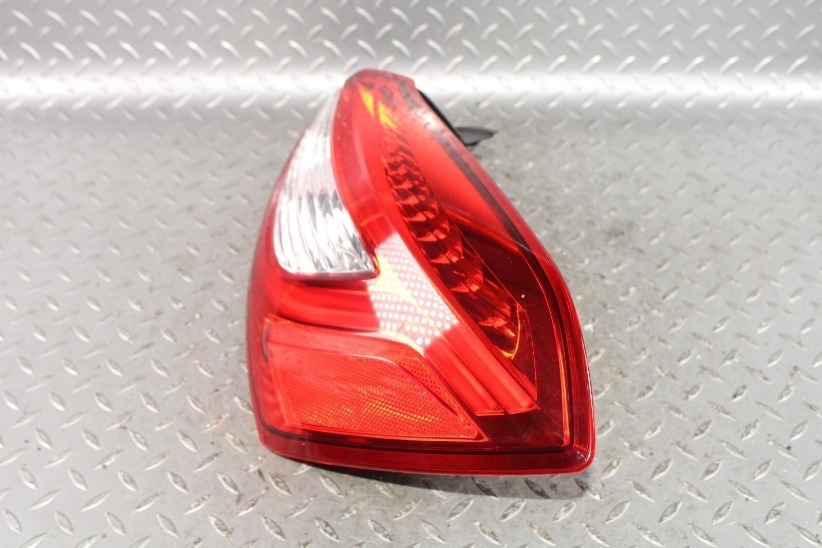 Maserati Ghibli 2014-2019 Right Light lens