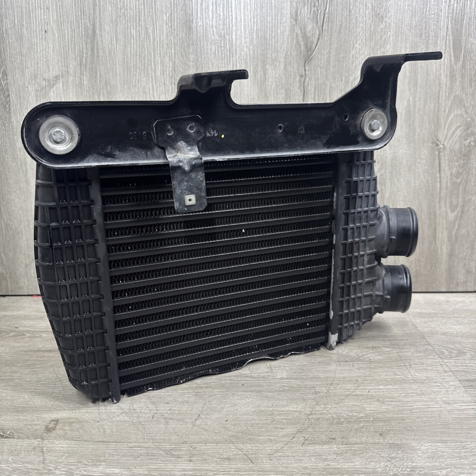 2014-20 Maserati Ghibli Left Driver Side Radiator Turbo Intercooler OEM 16474839