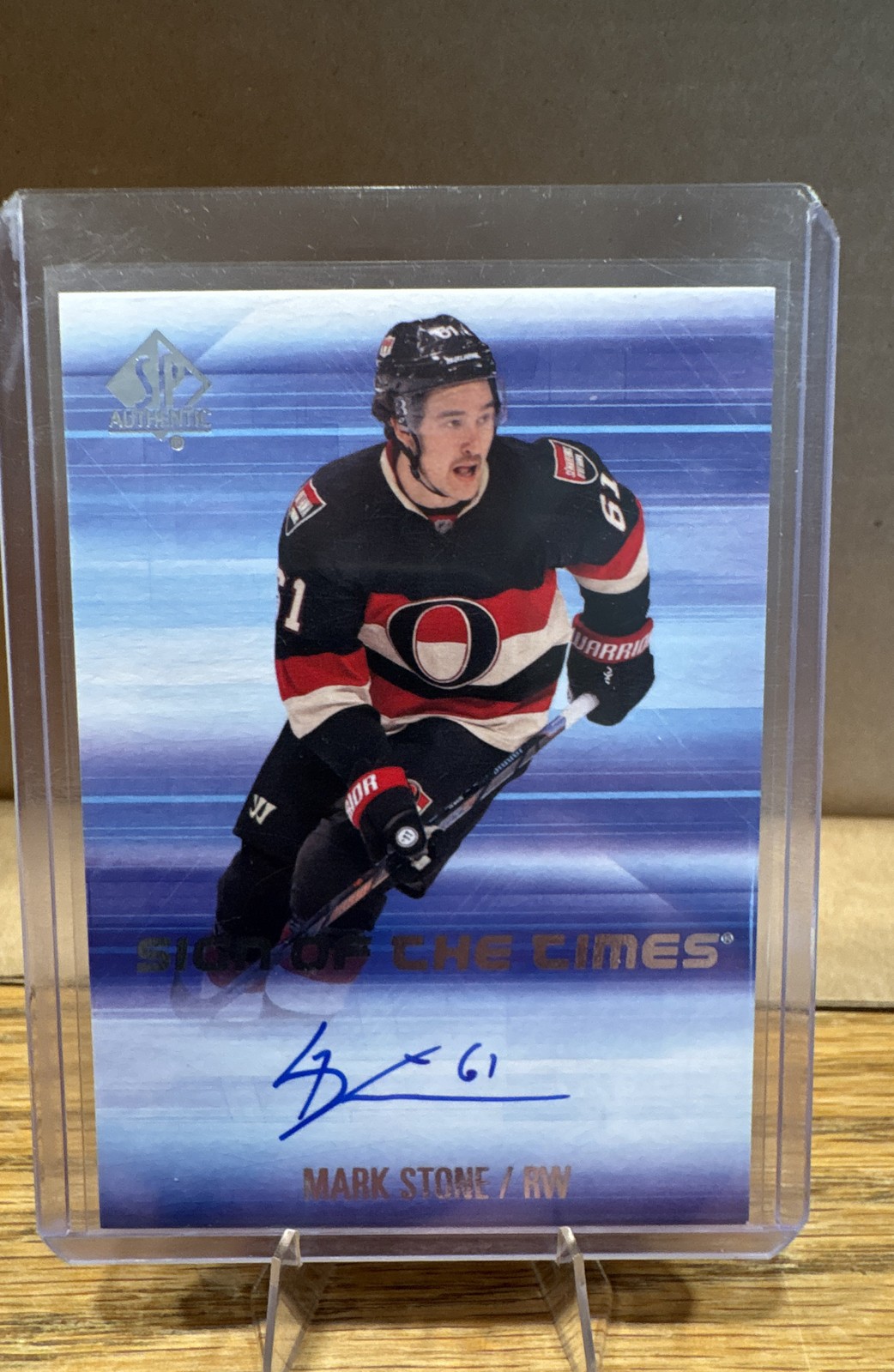 2015-16 SP Authentic - Sign of the Times Mark Stone #SOTT-ST (AU)