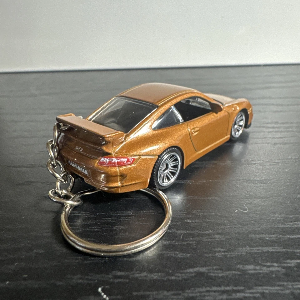 Porsche 911 GT3 2007 Keychain 1:64 Diecast Hot Wheels Matchbox Gift - Image 2 of 3