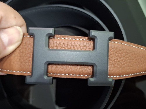 Cintura Double Face Hermès, Marrone E Nera, 120x3.2 Cm,con 2 Fibbie,oro E Nera - Foto 3 di 9