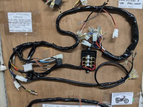Yamaha RD250 F  &  Yamaha RD400 F  New full wiring Loom  Harness   UK models