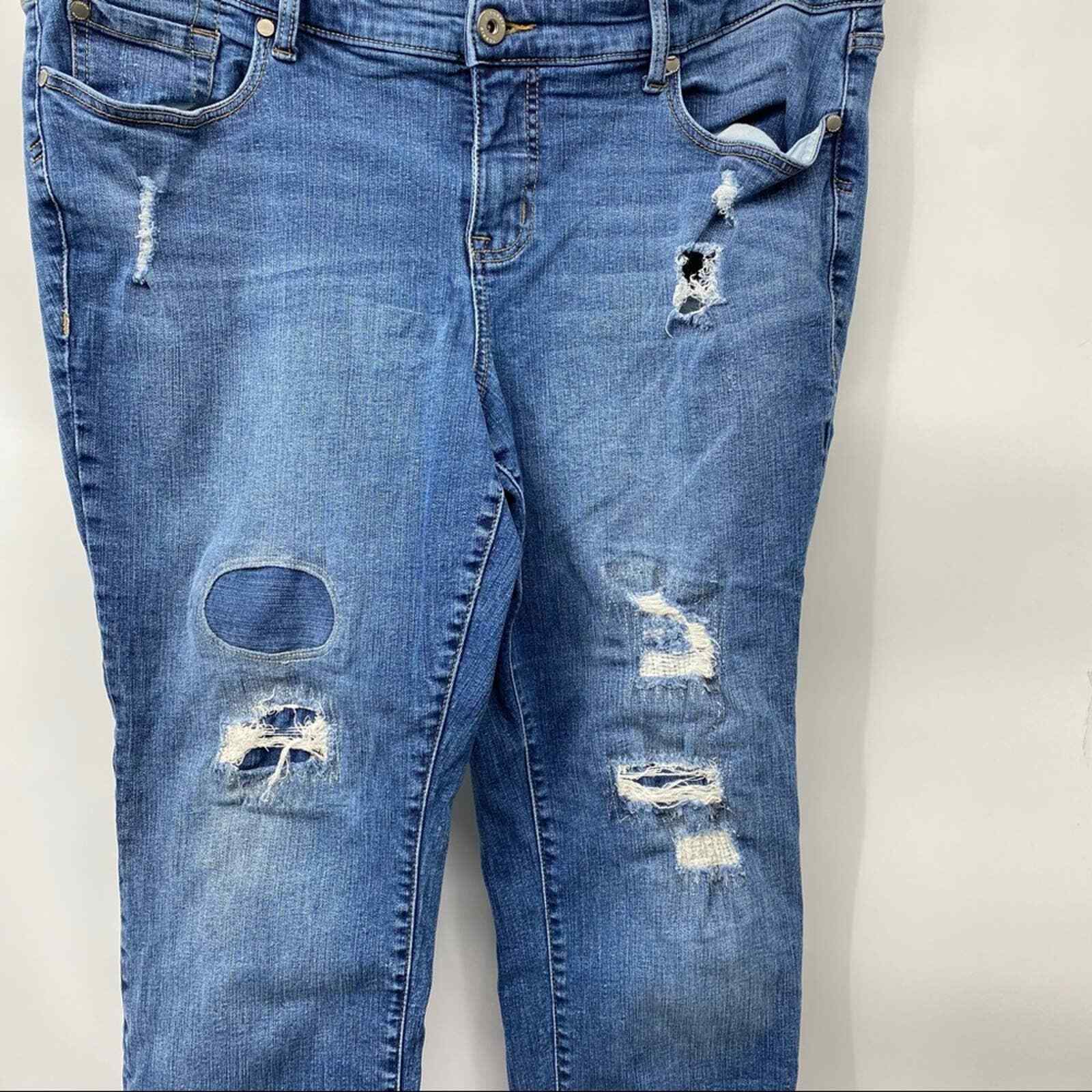 Torrid Patchwork Distressed Boyfriend Raw Hem Jea… - image 3