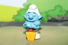 Smurfs Digger Smurf Shovel Digging a Hole & being Lazy Vintage Display Figurine