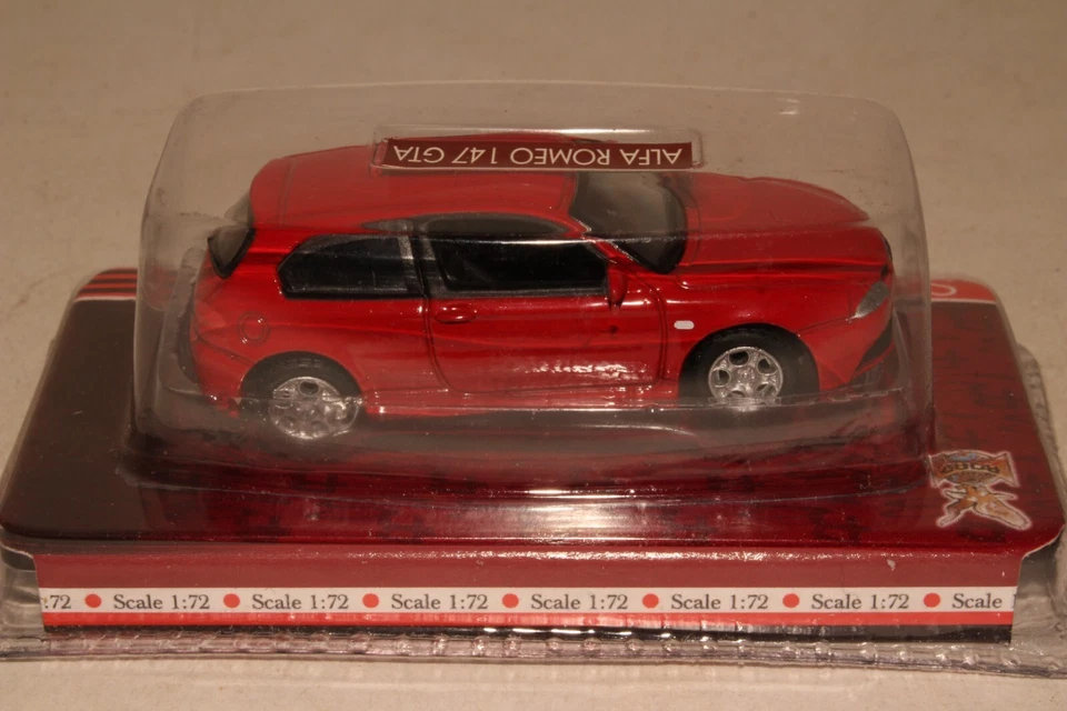 Yat Ming Road Legends Alfa Romeo 147 GTA, rojo escala 1:72 Foto 4 de 4